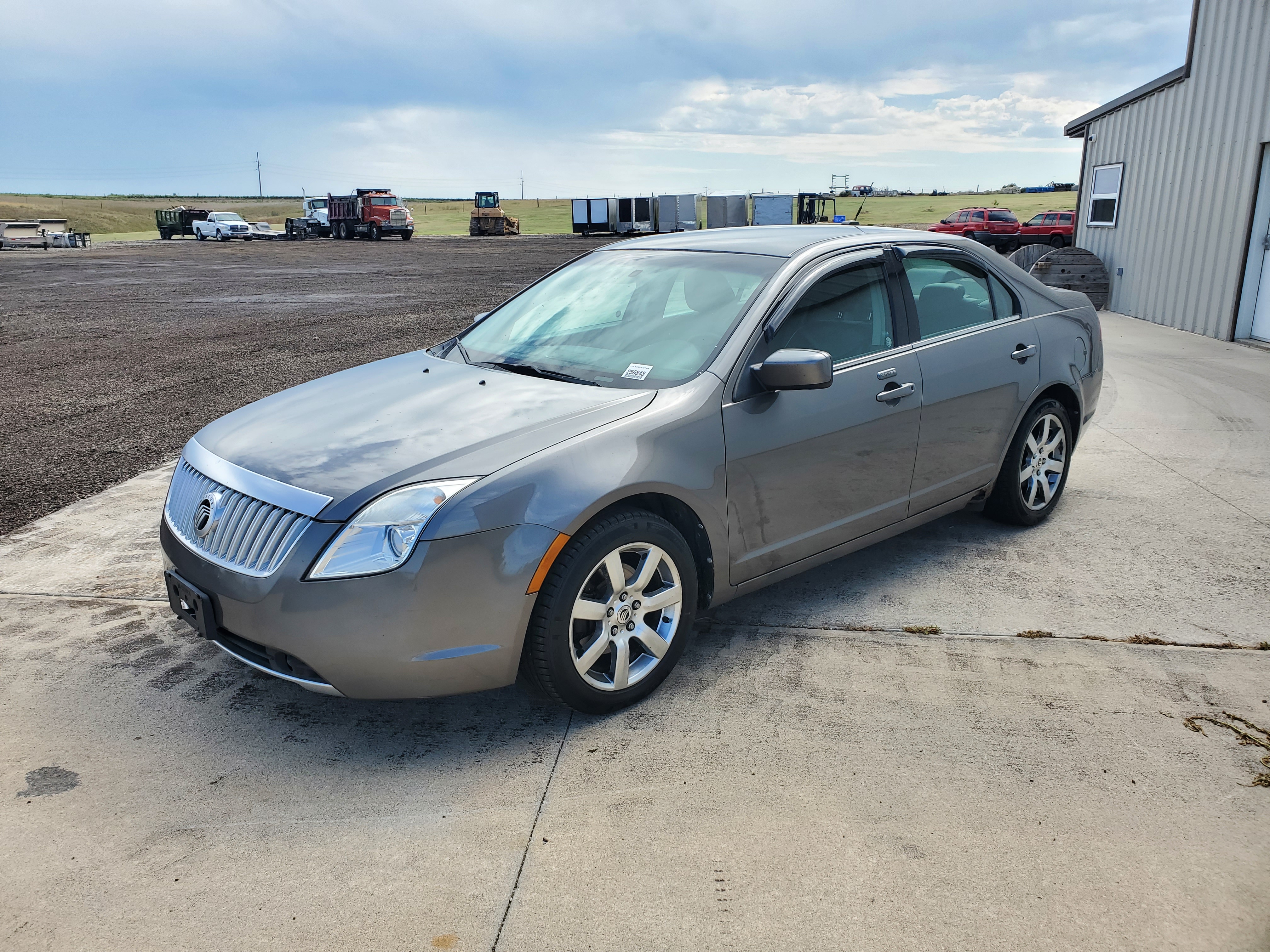 2010 Mercury Milan 3.0 liter premier with only 124k miles 2 owner