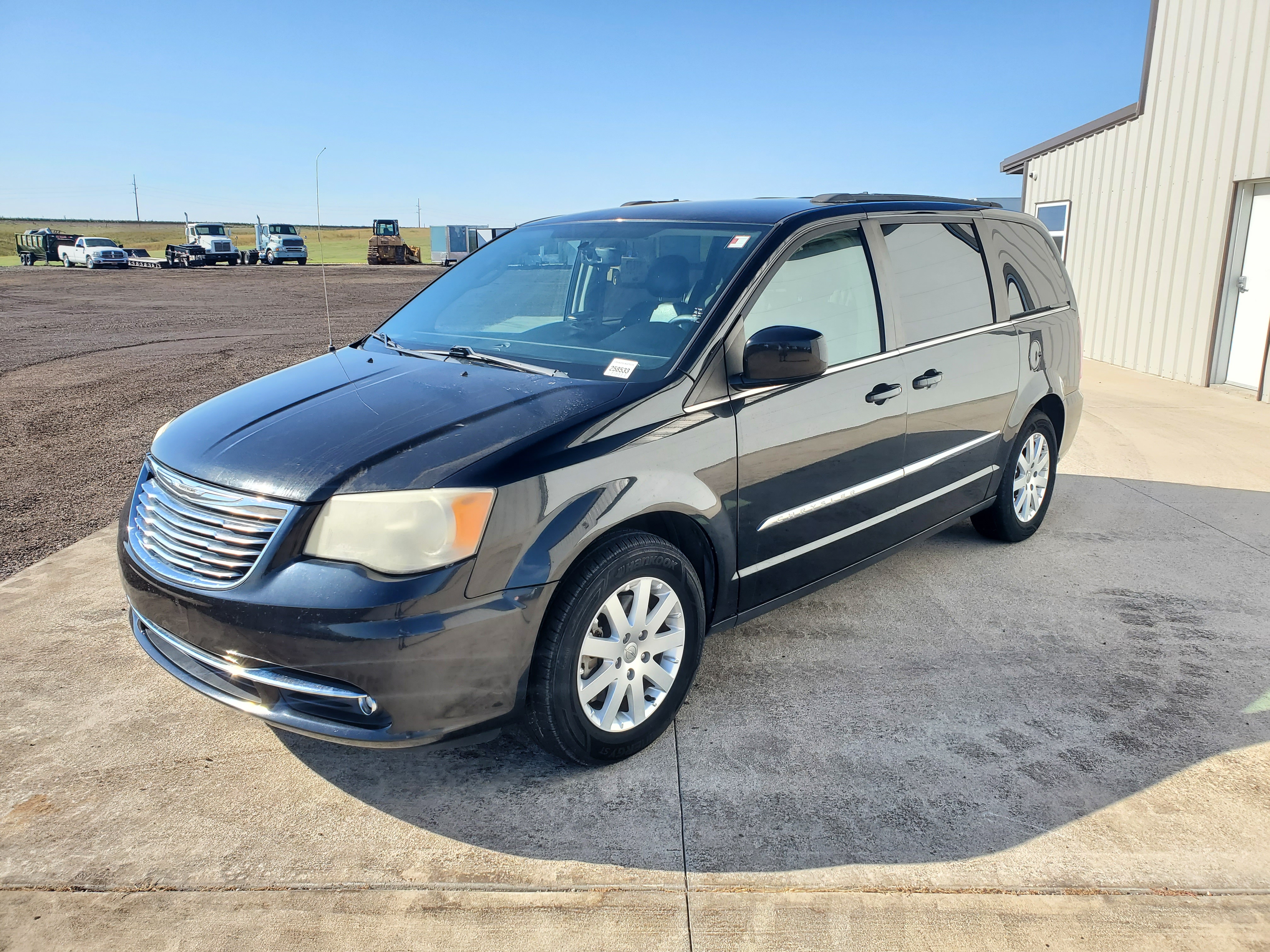 2013 Chrysler Town and Country touring 3.6 liter with only 127k miles. Power windows, lock