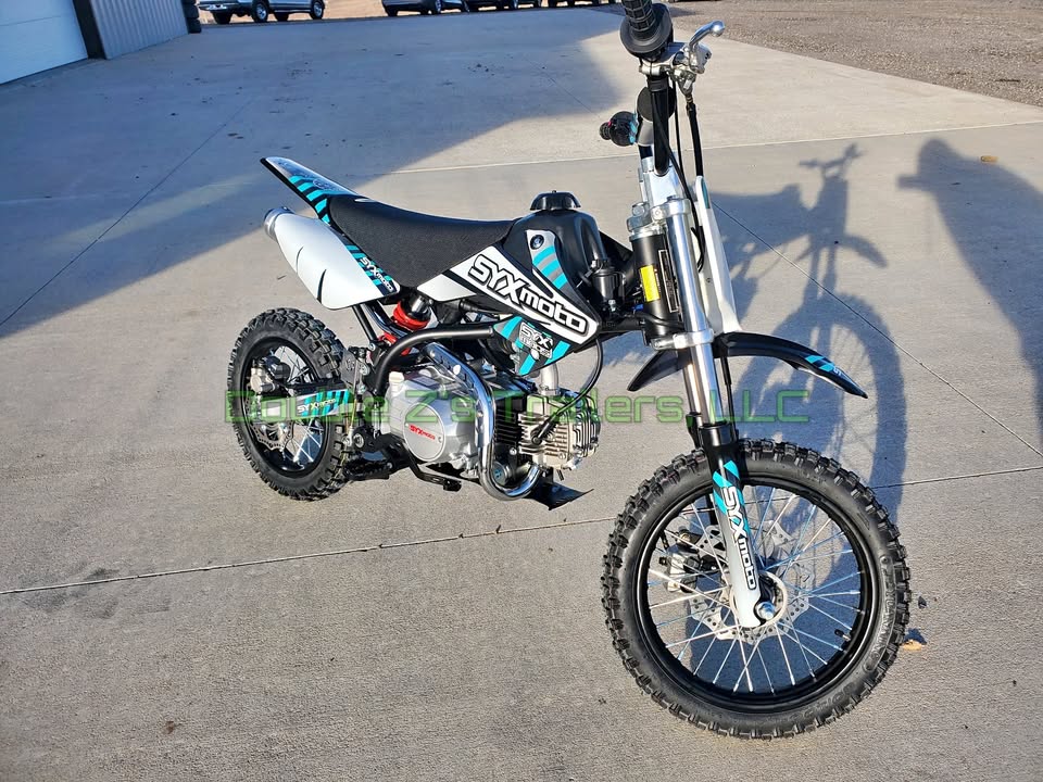 2026 125cc Pit bike Dirt bike adults and kids both!