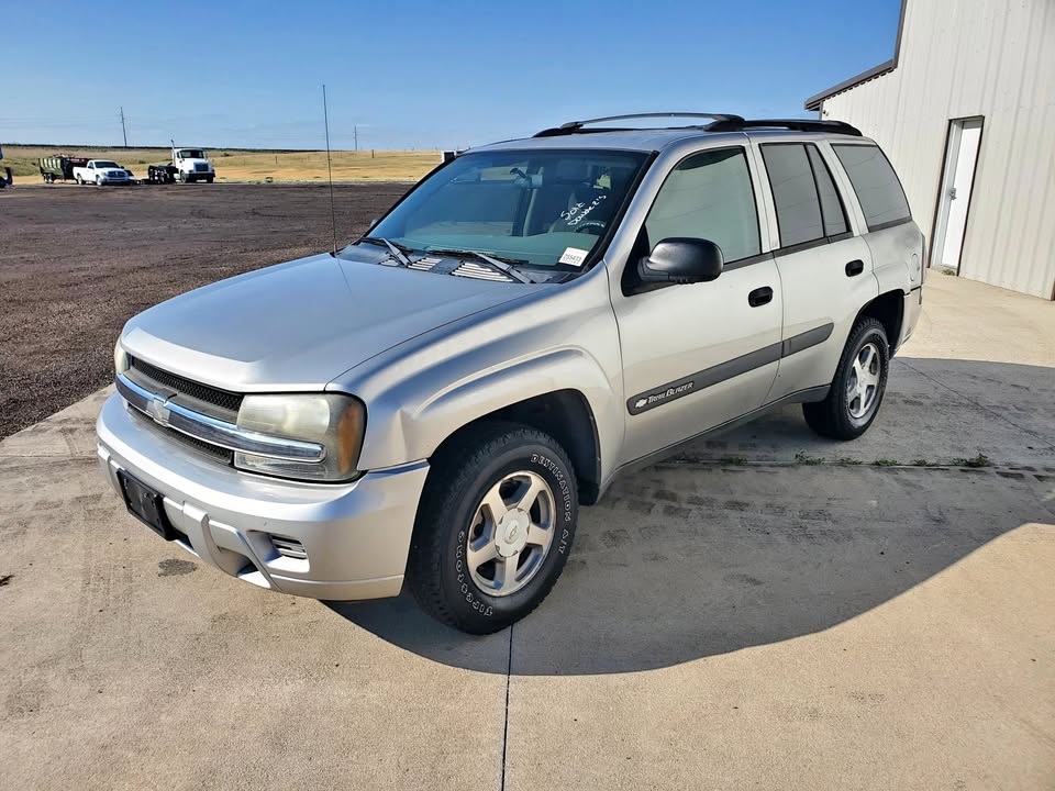 2004 Chevrolet trailblazer 4.2 liter pretty clean!
